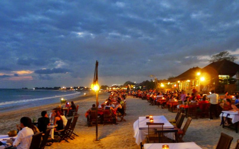 Pantai-Jimbaran-Bali