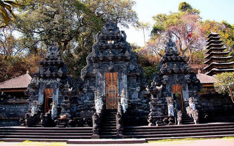 goa-lawah-temple