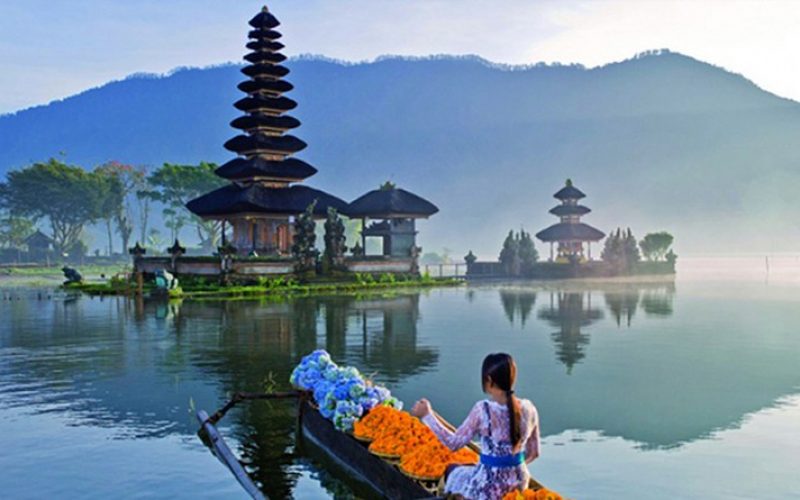 ulun-danu-bratan-temple