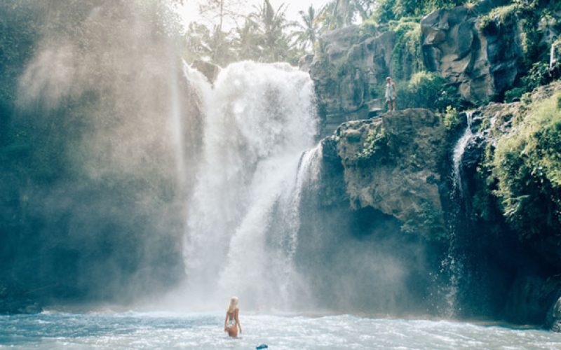 tegenungan waterfall
